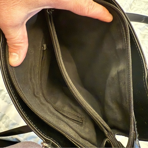 Capezio 
Black Faux Leather Handbag- Vintage Y2K - Picture 10 of 12